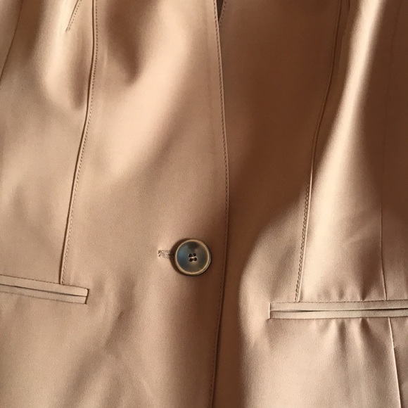 W by Worth 2 piece Camel Work Wear Pantsuit NWT - Picture 16 of 16